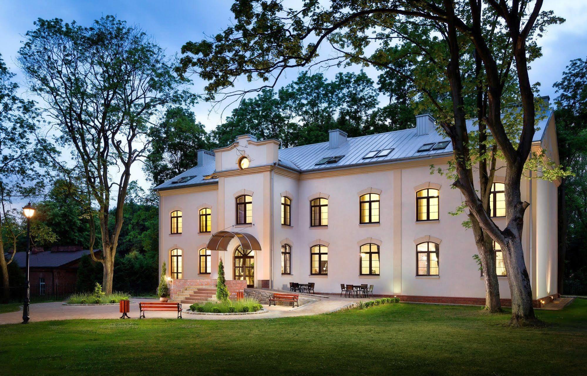 Modlin Palace Nowy Dwór Mazowiecki エクステリア 写真